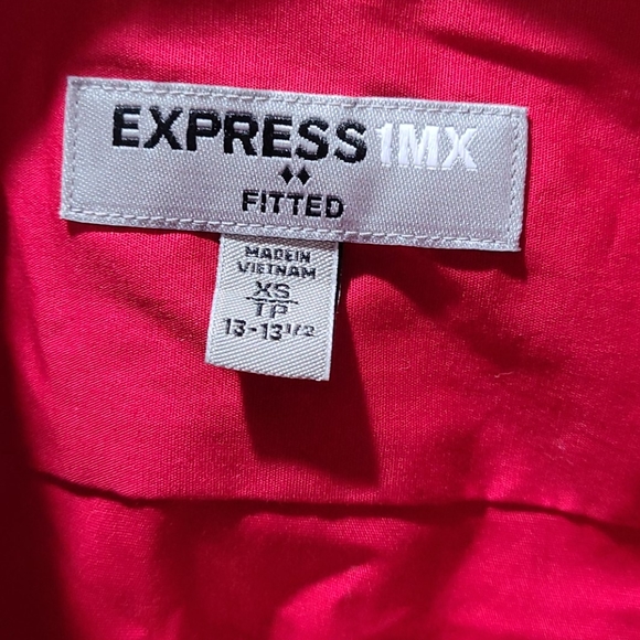 Express button up - Picture 3 of 4